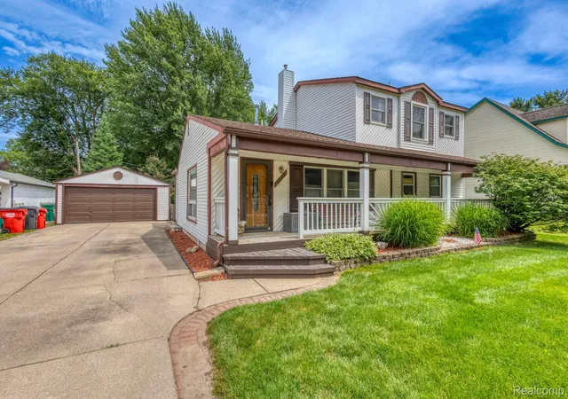 2nd image of 39076 Winkler St, Harrison Township, MI 48045 | MLS# 20261050191
