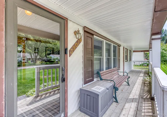 5th image of 39076 Winkler St, Harrison Township, MI 48045 | MLS# 20261050191