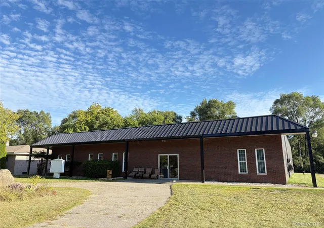 Photo 3 of Single family home for sale at 3041 Reeder Rd, Clarkston, MI 48346 | MLS# 20261050193 | Listing updated on 2026-09-13