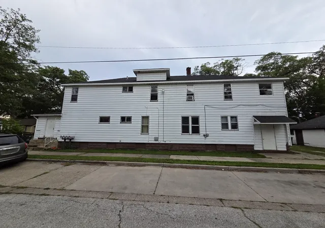Photo 1 of Sale Pending at 1607 Elwood St, Muskegon, MI 49442 | MLS# 65026033270 | Listing updated on 2026-08-28
