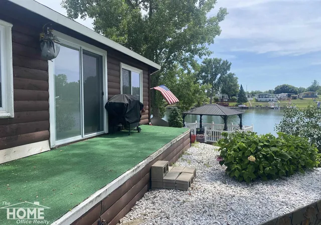 Photo 2 of Single family home for sale at 10001 Goodall Rd, Durand, MI 48429 | MLS# 5050213529 | Listing updated on 2026-09-01