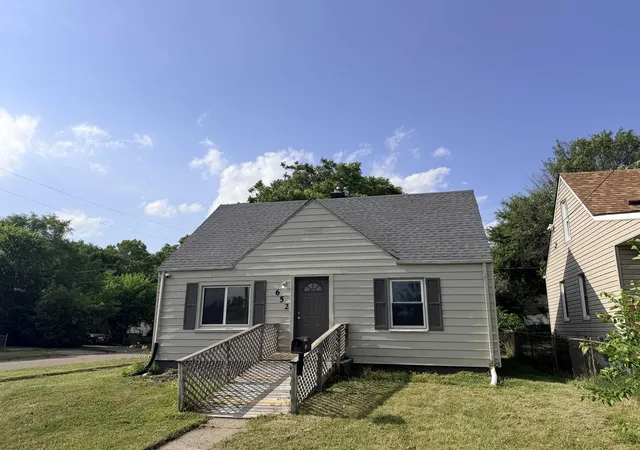 Photo 1 of Single family home for sale at 652 Ingleside Ave, Flint, MI 48507 | MLS# 5050213531 | Listing updated on 2026-09-16