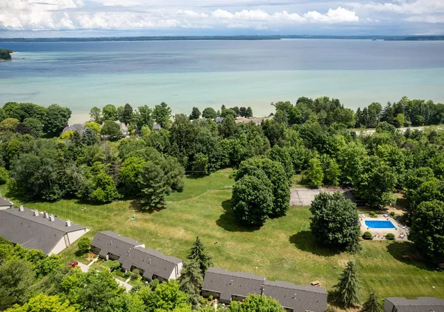 Listing Photo 4 - Condo for sale in building located at 11255 E Fort Rd, Suttons Bay, MI 49682