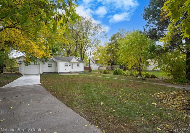 Photo 2 of Single family home for sale at 8104 Jackson Ave, Warren, MI 48089 | MLS# 20261050233 | Listing updated on 2026-09-11