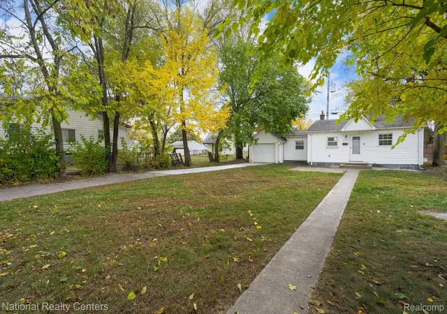 Photo 3 of Single family home for sale at 8104 Jackson Ave, Warren, MI 48089 | MLS# 20261050233 | Listing updated on 2026-09-11