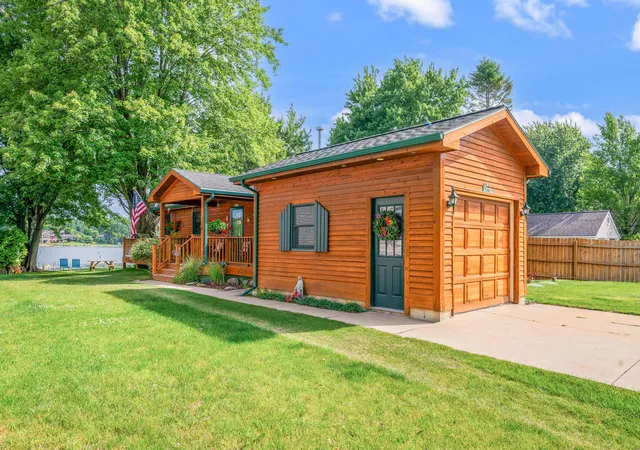 2nd image of 2541 Van Dyke St, Conklin, MI 49403 | MLS# 72026033297