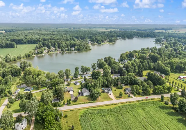 38th image of 2541 Van Dyke St, Conklin, MI 49403 | MLS# 72026033297
