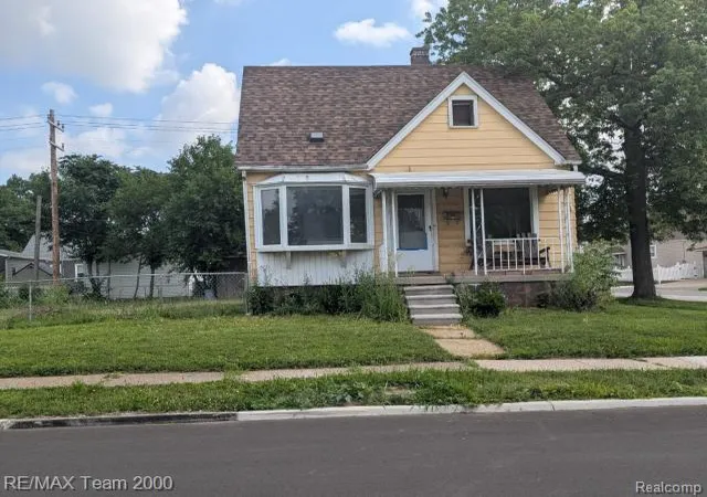 Photo 1 of Single family home for sale at 808 White Ave, Lincoln Park, MI 48146 | MLS# 20261050250 | Listing updated on 2026-07-06