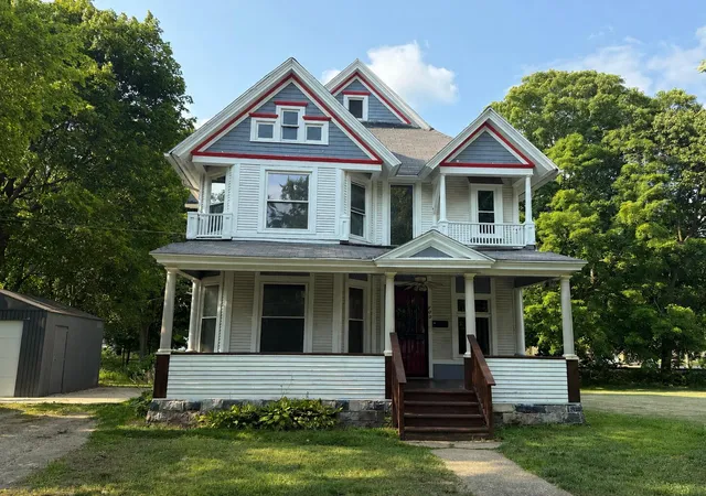Photo 1 of Single family home for sale at 409 E Porter St, Albion, MI 49224 | MLS# 64026033322 | Listing updated on 2026-07-29