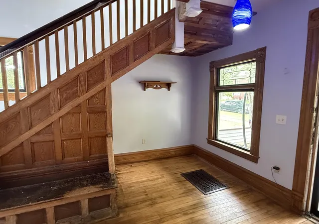 Photo 4 of Single family home for sale at 409 E Porter St, Albion, MI 49224 | MLS# 64026033322 | Listing updated on 2026-07-29