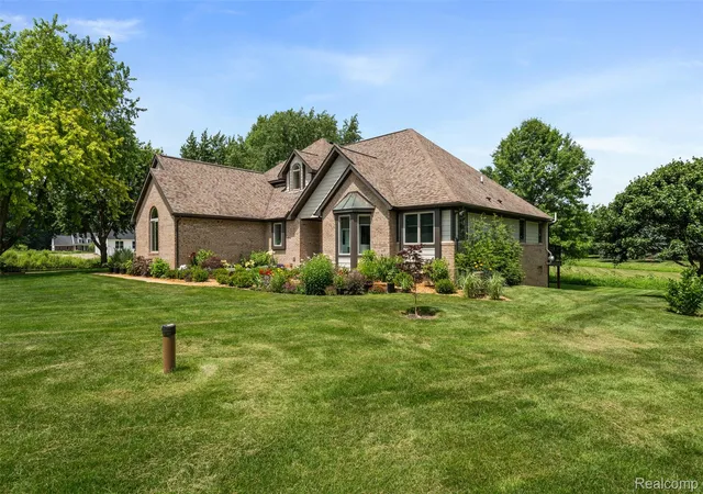 4th image of 55550 Lee Rd, New Hudson, MI 48165 | MLS# 20261050278