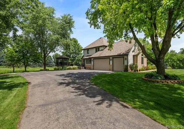 5th image of 55550 Lee Rd, New Hudson, MI 48165 | MLS# 20261050278