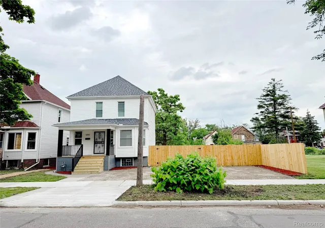 Photo 2 of Single family home for sale at 5380 Seminole St, Detroit, MI 48213 | MLS# 20261050284 | Listing updated on 2026-08-05