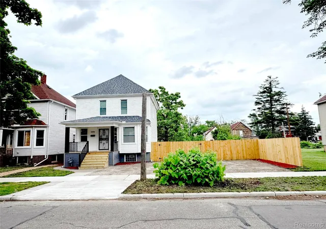 Photo 3 of Single family home for sale at 5380 Seminole St, Detroit, MI 48213 | MLS# 20261050284 | Listing updated on 2026-08-05
