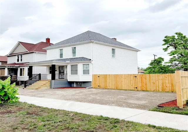 Photo 4 of Single family home for sale at 5380 Seminole St, Detroit, MI 48213 | MLS# 20261050284 | Listing updated on 2026-08-05