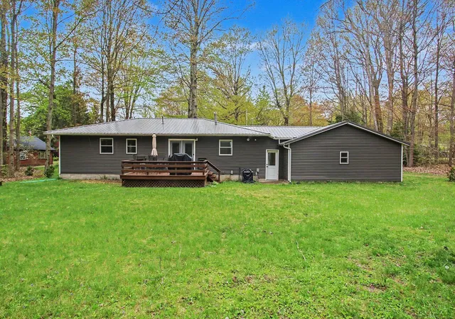 Photo 3 of Single family home for sale at 18412 148th Avenue, Spring Lake, MI 49456 | MLS# 71026033344 | Listing updated on 2026-08-24