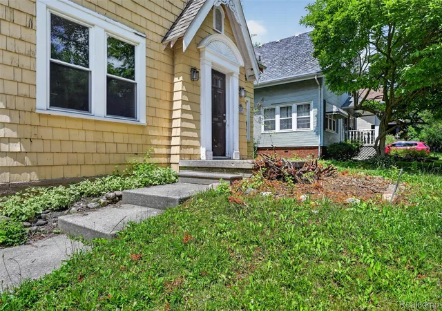 Photo 1 of Sale Pending at 1500 Durand St, Flint, MI 48503 | MLS# 20261050297 | Listing updated on 2026-07-31