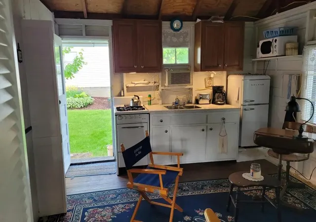 Photo 3 of Single family home for sale at 11055 E Indian Lake Dr, Vicksburg, MI 49097 | MLS# 66026033352 | Listing updated on 2026-09-21