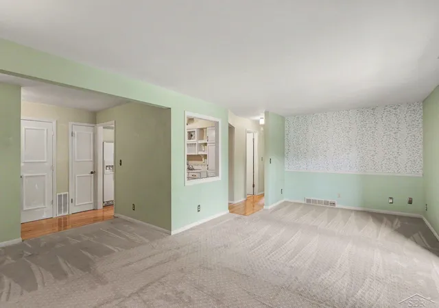 Listing Photo 3 - Condo for sale in building located at 5935 W Michigan Ave, Saginaw, MI 48638