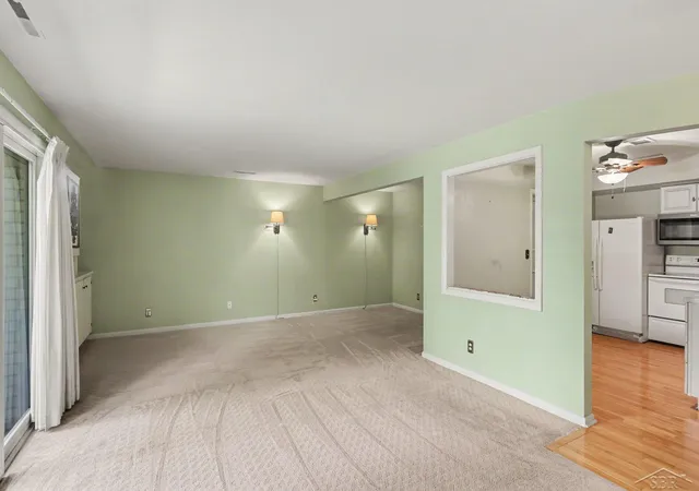 Listing Photo 4 - Condo for sale in building located at 5935 W Michigan Ave, Saginaw, MI 48638