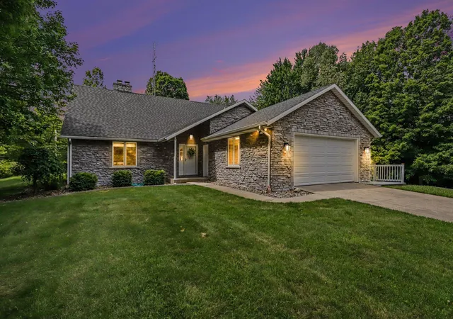 Photo 2 of Single family home for sale at 61214 Us 131, Three Rivers, MI 49093 | MLS# 68026033364 | Listing updated on 2026-09-25