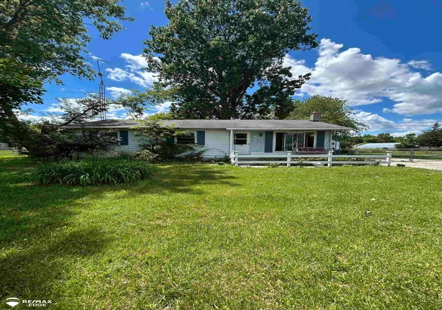 Photo 1 of Single family home for sale at 9115 N Vassar Rd, Mount Morris, MI 48458 | MLS# 5050213573 | Listing updated on 2026-09-15