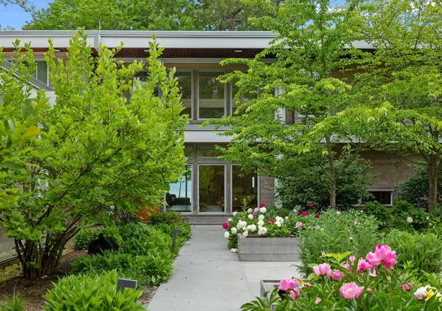 Photo 2 of Mansion for sale at 1600 Rocky Gap Rd, Benton Harbor, MI 49022 | MLS# 69026033396 | Listing updated on 2026-07-02