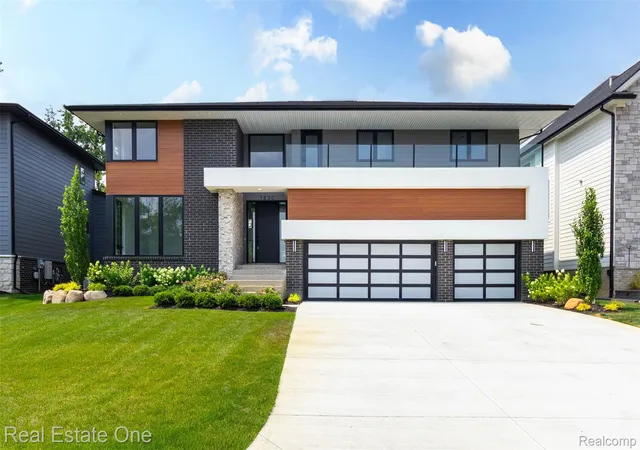 Photo 1 of Single family home for sale at 1830 Sadie Shore Dr, Commerce Township, MI 48382 | MLS# 20261050357 | Listing updated on 2026-08-30