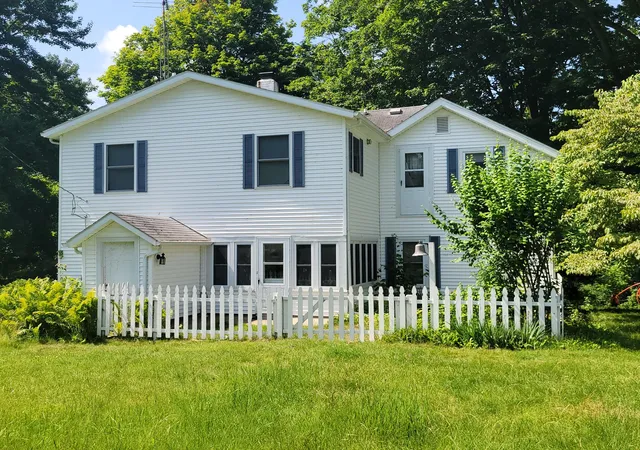 3rd image of 35176 Mill Lake Rd, Gobles, MI 49055 | MLS# 66026033401