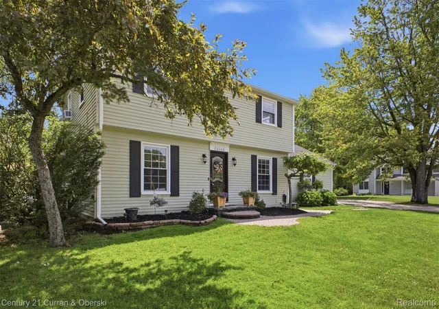 4th image of 26560 Acacia St, Harrison Township, MI 48045 | MLS# 20261050362