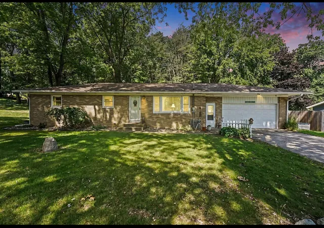 2nd image of 7114 Kay Dr, Greenville, MI 48838 | MLS# 65026033403