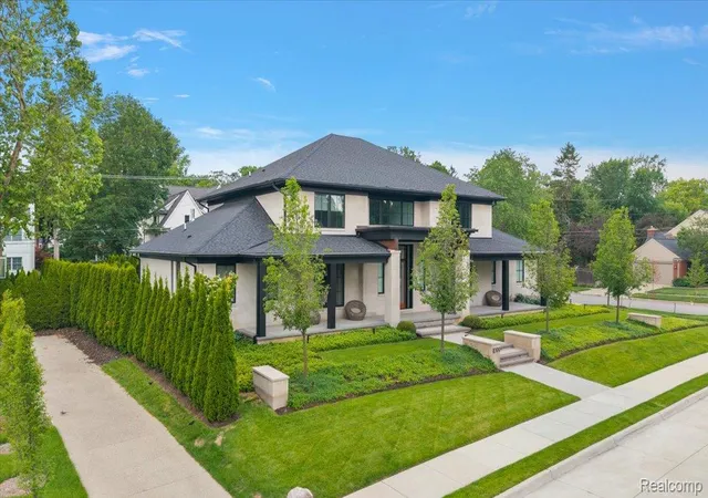 4th image of 1099 N Glenhurst Dr, Birmingham, MI 48009 | MLS# 20261050372