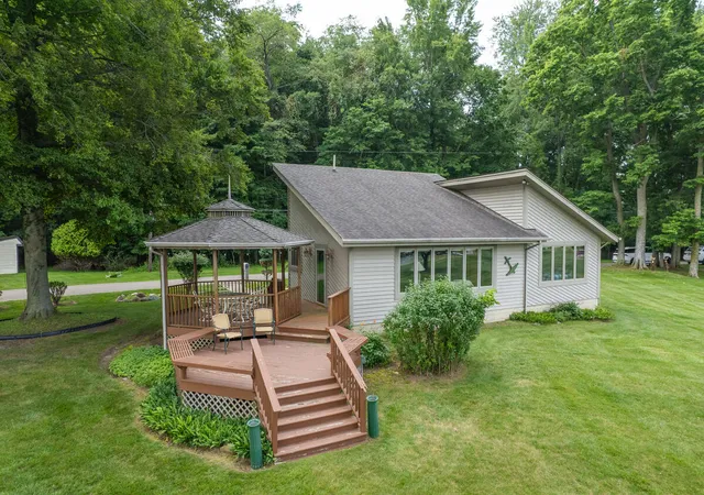 Photo 3 of Single family home for sale at 128 Wilmin Rd, Quincy, MI 49082 | MLS# 62026033414 | Listing updated on 2026-08-10