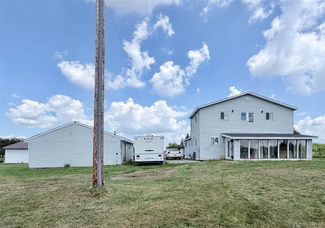 5th image of 10865 Norman Rd, Brockway, MI 48097 | MLS# 20261050384