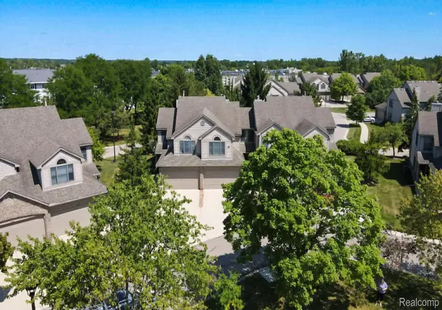Photo 2 of Condo for sale at 45125 Horseshoe Cir, Canton, MI 48187 | MLS# 20261050401 | Listing updated on 2026-09-19