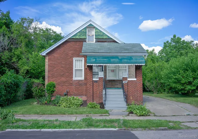 Photo 1 of Single family home for sale at 5672 Saint Clair St, Detroit, MI 48213 | MLS# 20261050410 | Listing updated on 2026-07-22