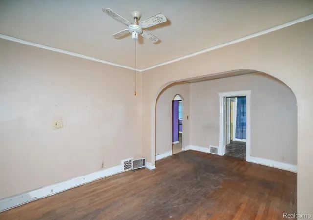 Photo 4 of Single family home for sale at 5672 Saint Clair St, Detroit, MI 48213 | MLS# 20261050410 | Listing updated on 2026-07-22