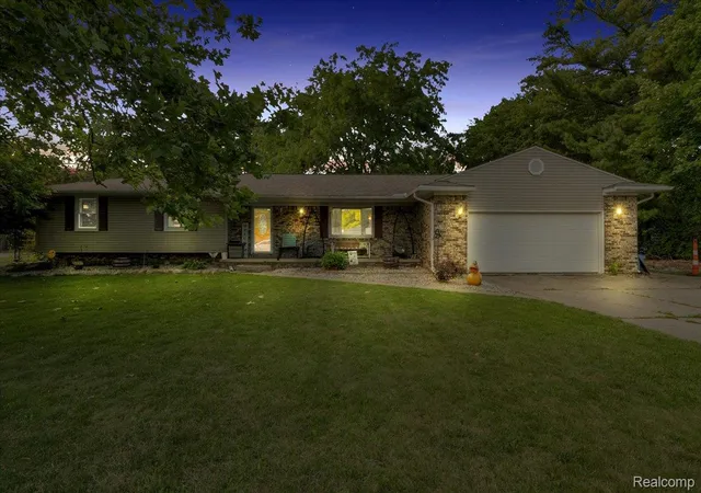 Photo 1 of Sale Pending at 6514 Luanne Dr, Flushing, MI 48433 | MLS# 20261050417 | Listing updated on 2026-10-02