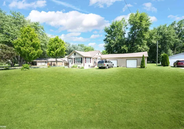 Photo 3 of Single family home for sale at 4460 Taft Rd, Clay, MI 48001 | MLS# 58050213615 | Listing updated on 2026-08-29