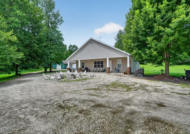 Photo 3 of Single family home for sale at 64030 Chain Lake St, Cassopolis, MI 49031 | MLS# 69026033463 | Listing updated on 2026-09-17