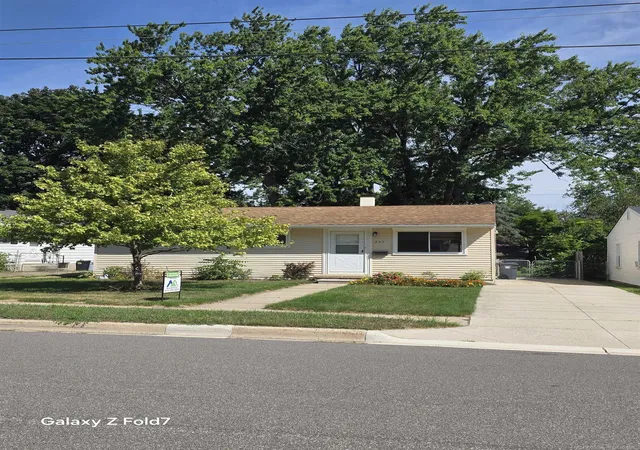 2nd image of 235 Ewell St, Romeo, MI 48065 | MLS# 58050213634