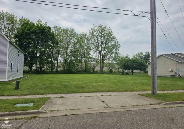 Photo 3 of Land for sale at 1623 Lynn St, Owosso, MI 48867 | MLS# 60050213640 | Listing updated on 2026-07-02