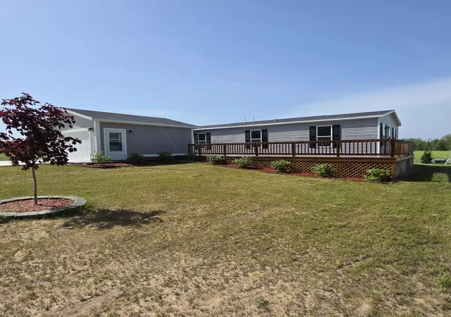 Single family home for sale at 5556 W Lake Blvd, Hart, MI 49420 | MLS# 67026033493 | Listing updated on 2026-09-15