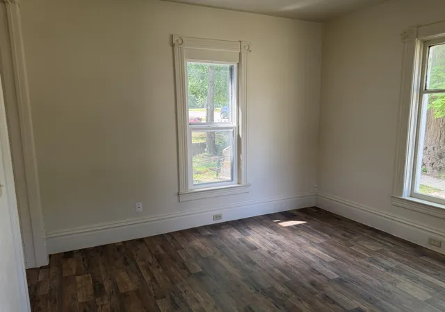 Photo 3 of Single family home for sale at 814 N Clinton St, Albion, MI 49224 | MLS# 55026033497 | Listing updated on 2026-09-10
