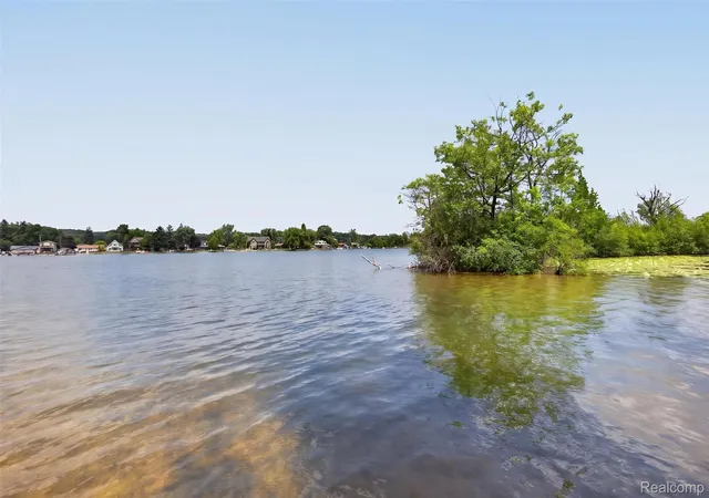 Photo 4 of Land for sale at Vac Is On Pontiac Lake, White Lake Charter Township Oakland, MI 48386 | MLS# 20261050500 | Listing updated on 2026-07-06