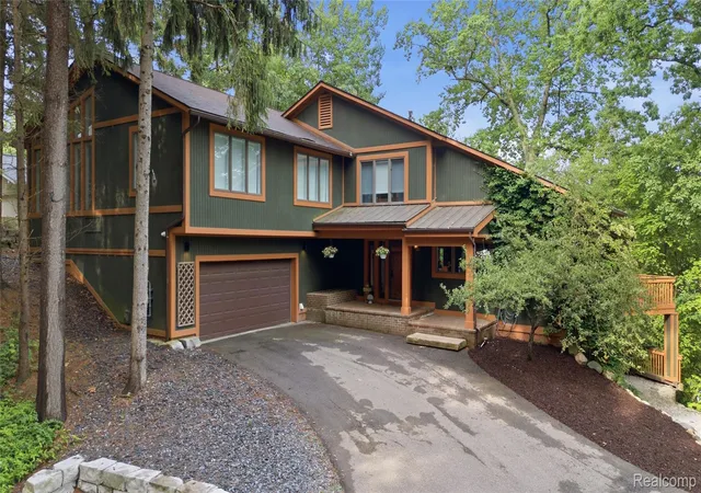 Photo 1 of Sale Pending at 7375 Parkwood Dr, Fenton, MI 48430 | MLS# 20261050501 | Listing updated on 2026-08-02