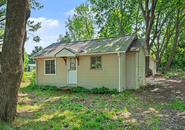Photo 3 of Single family home for sale at 11627 S 30th Street, Vicksburg, MI 49097 | MLS# 66026033503 | Listing updated on 2026-07-21