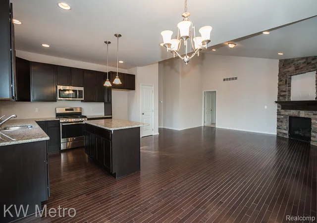 Photo 4 of Single family home for sale at 34632 John Bartley Cir, Sterling Heights City Macomb, MI 48310 | MLS# 20261050513 | Listing updated on 2026-09-15