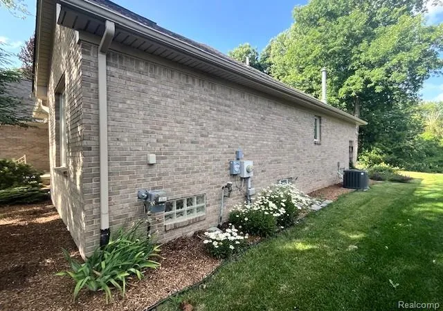 Photo 3 of Single family home for sale at 45926 Riverview Ct, Macomb, MI 48044 | MLS# 20261050521 | Listing updated on 2026-09-18