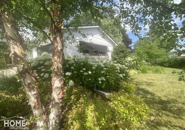 5th image of 1508 Alta Vista Dr, Owosso, MI 48867 | MLS# 5050213661